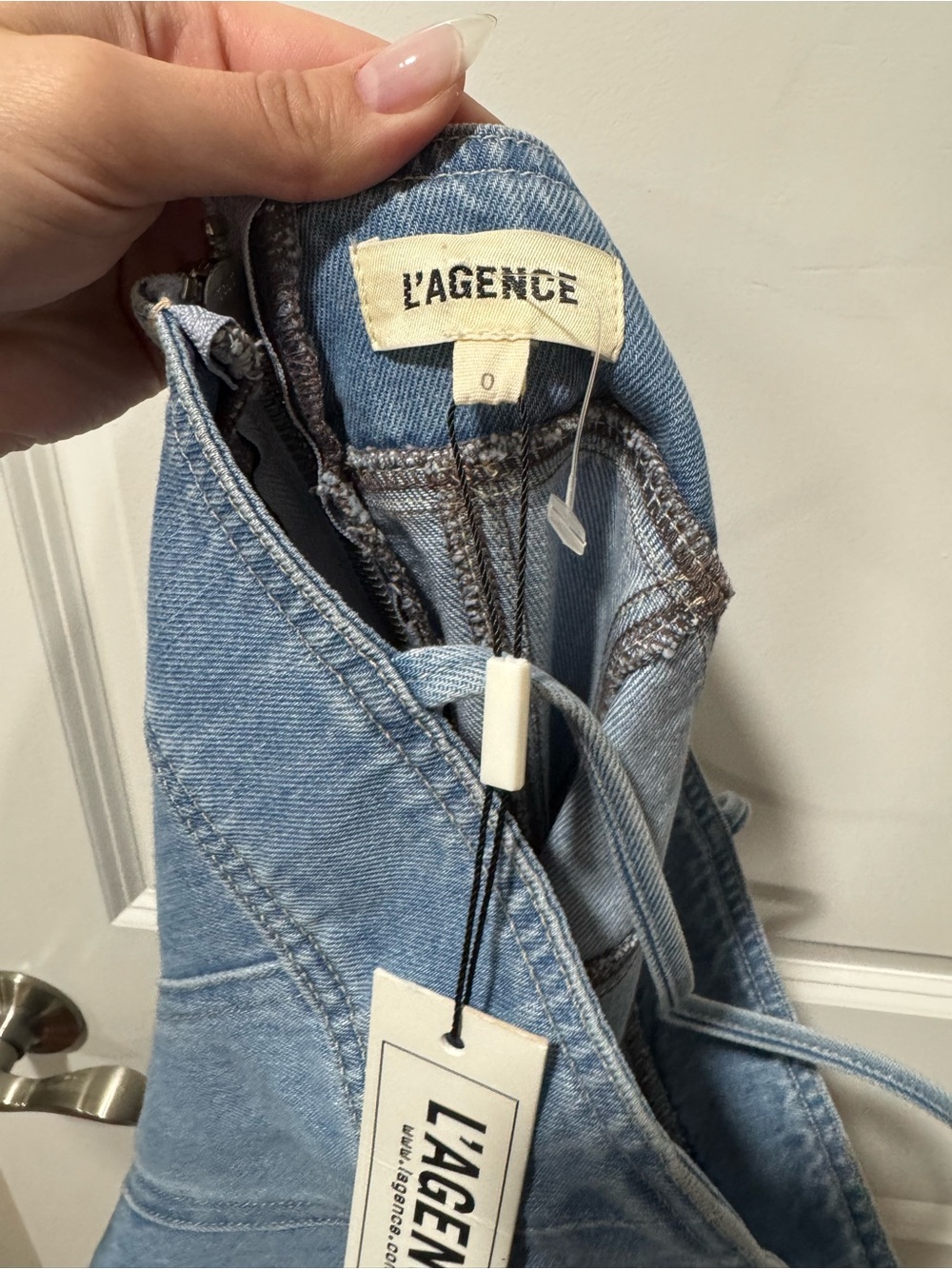 L'AGENCE Mitzy Seamed Denim Midi-Dress Light Blue - 0 - Picture 13 of 13